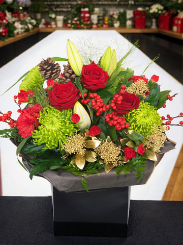 Festive Morning Hand-tied 🎄