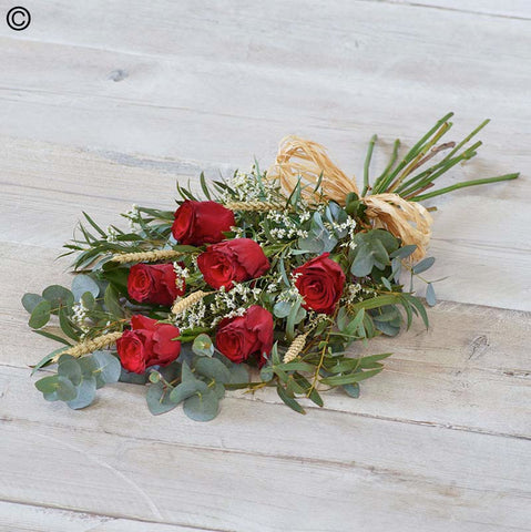 Simple Red Rose Sheaf