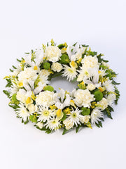 Classic Wreath Yellow & Cream